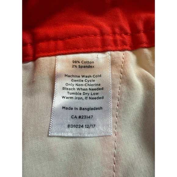 Talbots Girlfriend Chino Shorts Womens 2 Red Floral Print Cotton Blend 7 Inseam - Picture 7 of 7